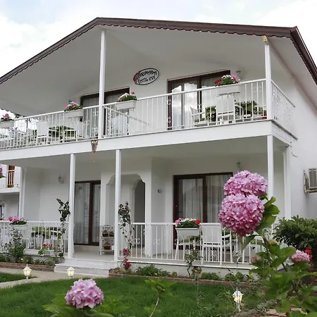 Yarimada Tatil Evi 马尔马里斯