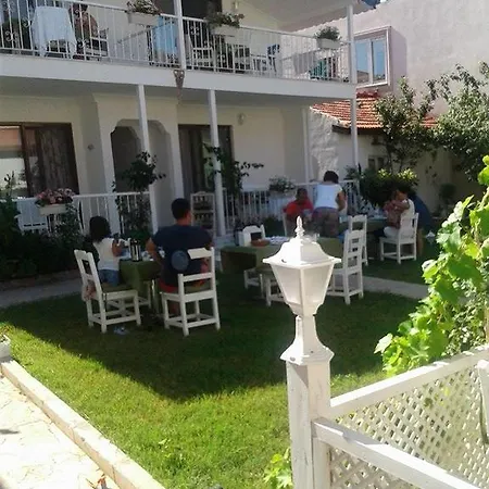 Yarimada Tatil Evi 马尔马里斯