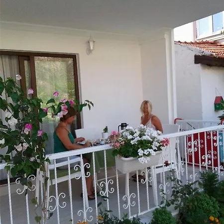 홈스테이 Yarimada Tatil Evi