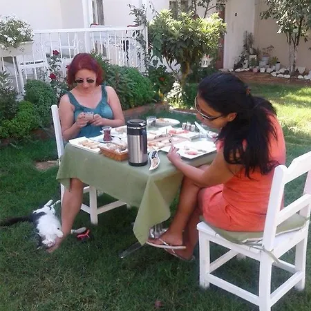 Yarimada Tatil Evi 말마리스